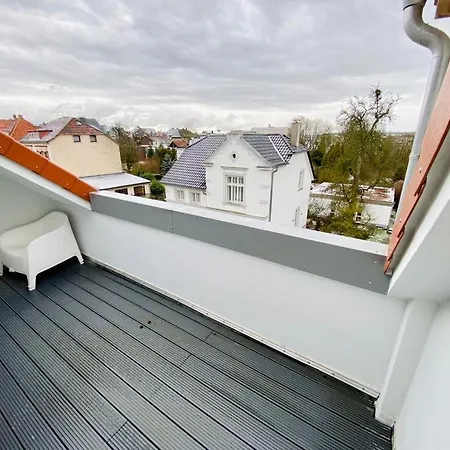 Cute - Center - Large Kitchen, Bath, South Facing Balcony - Free Parking And Wifi * Detmold