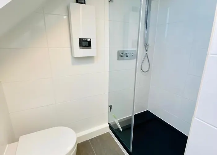 Apartmán Cute - Center - Large Kitchen, Bath, South Facing Balcony - Free Parking And Wifi